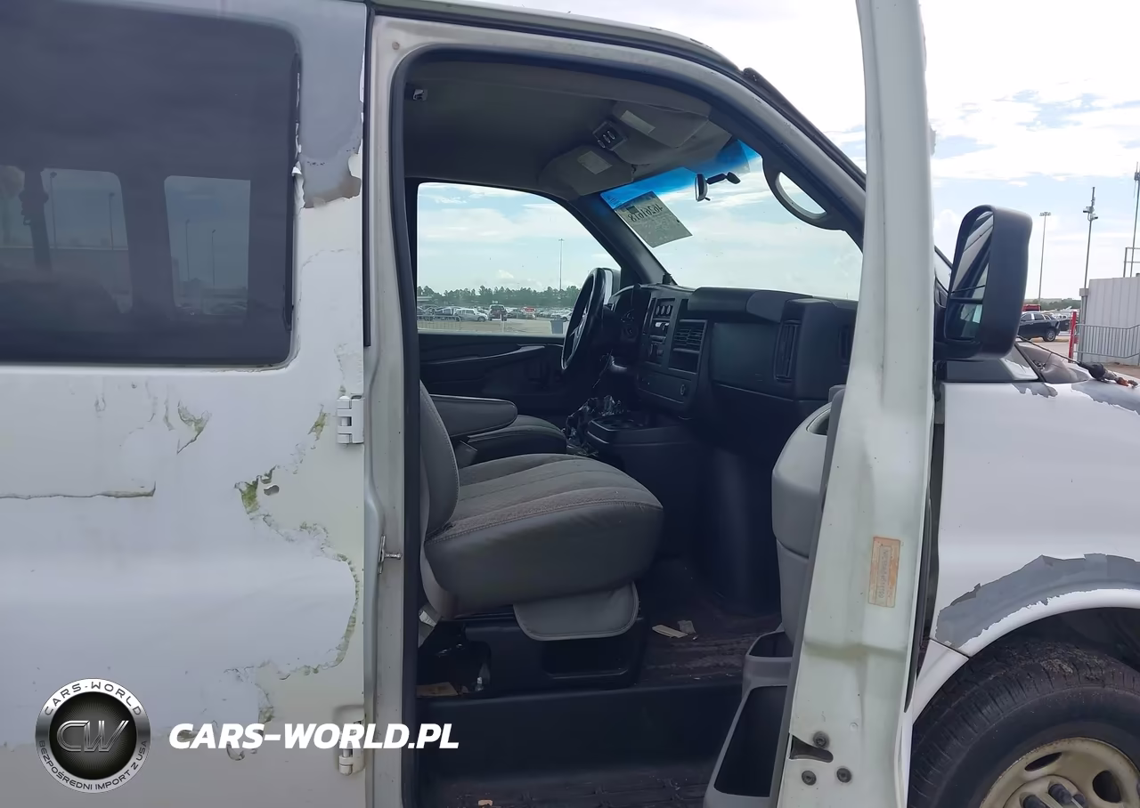 2010 Chevrolet Express 3500 Lt VIN:1GA2G1DG1A1102302 - 5
