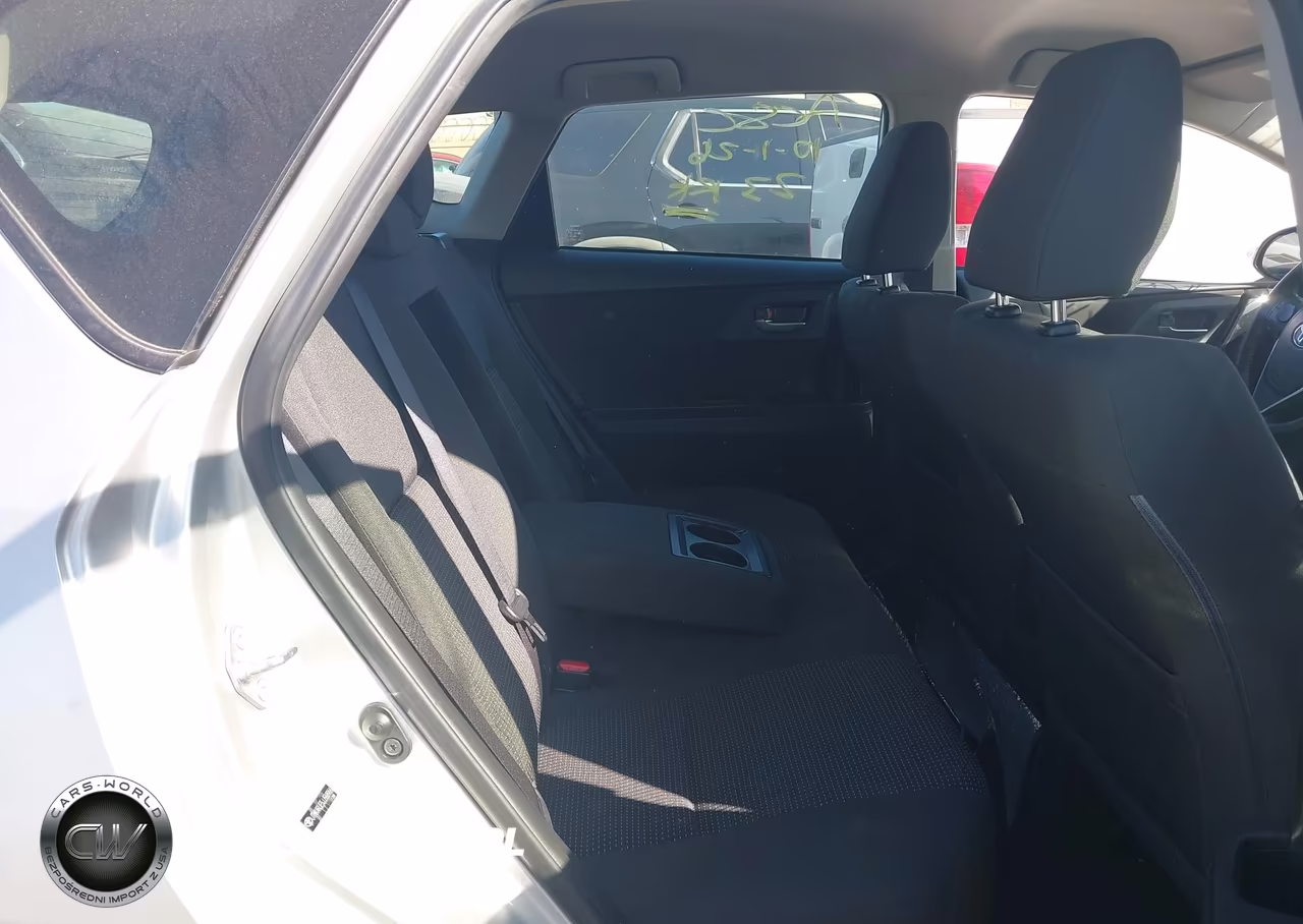 2018 Toyota Corolla Im VIN:JTNKARJE5JJ568966 - 8