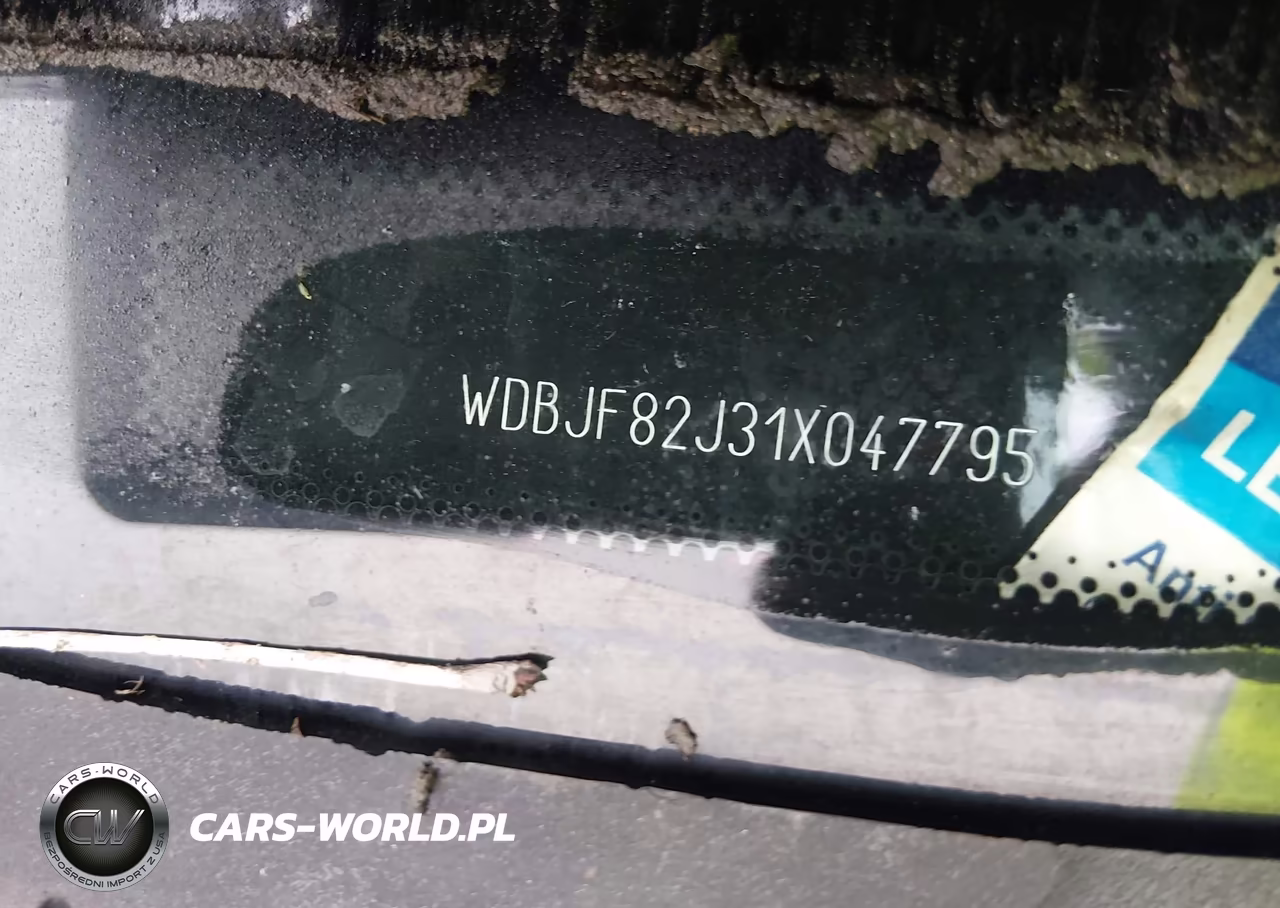 2001 Mercedes-Benz E 320 4M VIN:WDBJF82J31X047795 - 11
