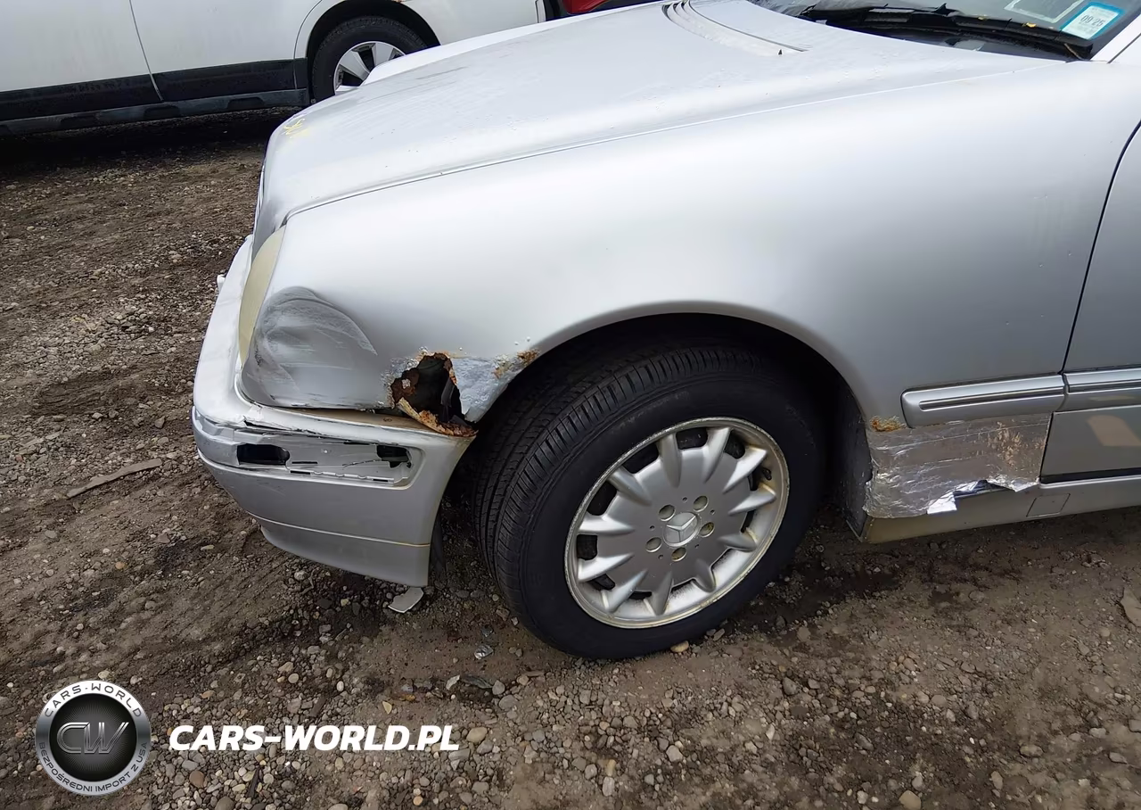2001 Mercedes-Benz E 320 4M VIN:WDBJF82J31X047795 - 6