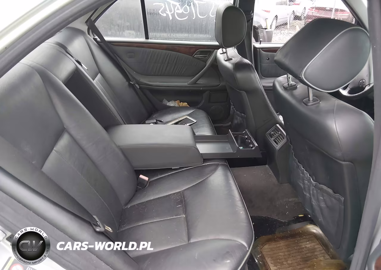 2001 Mercedes-Benz E 320 4M VIN:WDBJF82J31X047795 - 8