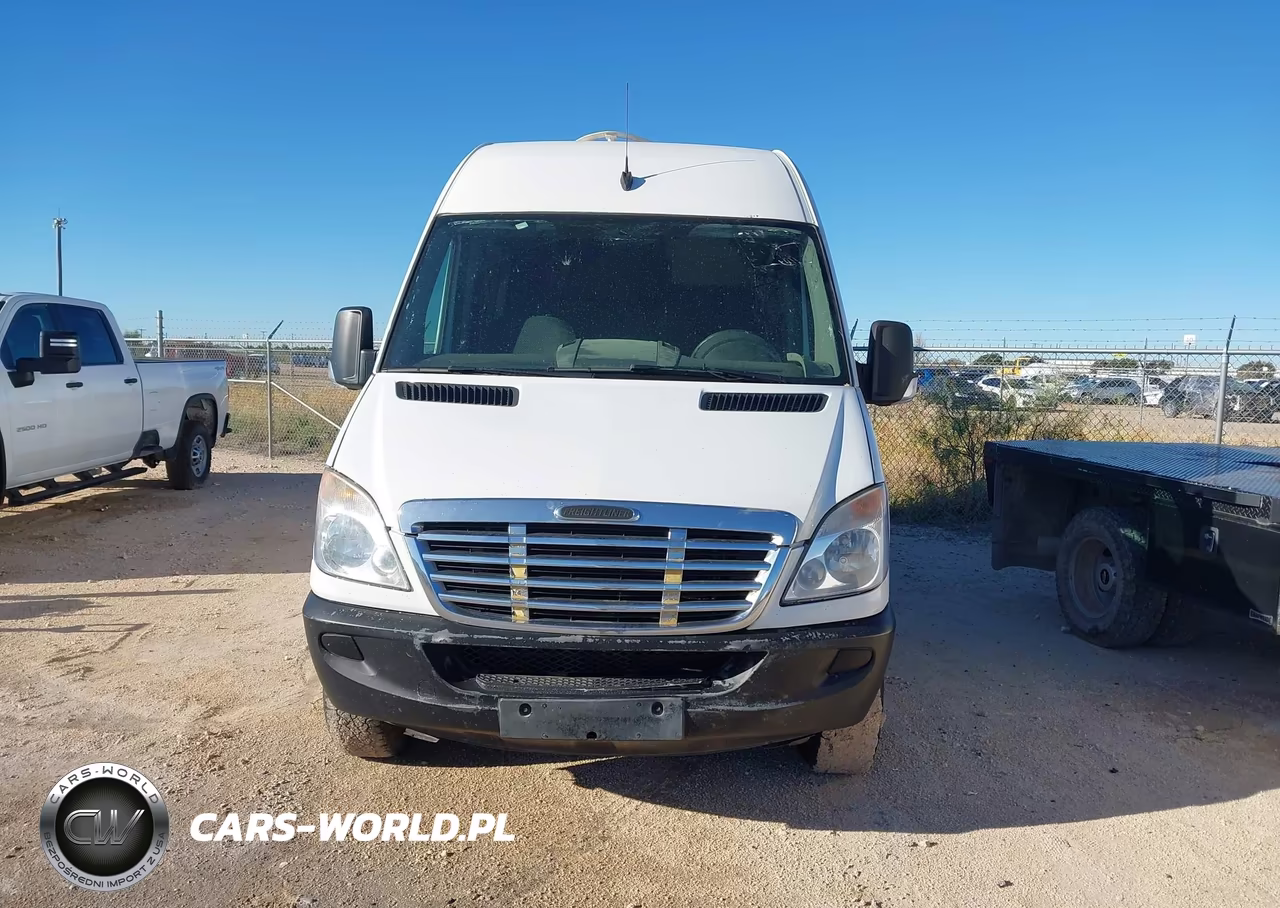 2010 Freightliner Sprinter 2500 VIN:WDYPE8CC5A5494983 - 12