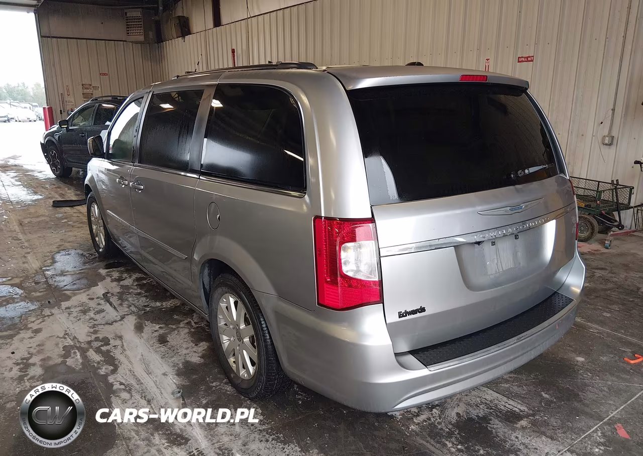2016 Chrysler Town & Country Touring VIN:2C4RC1BG4GR252722 - 3
