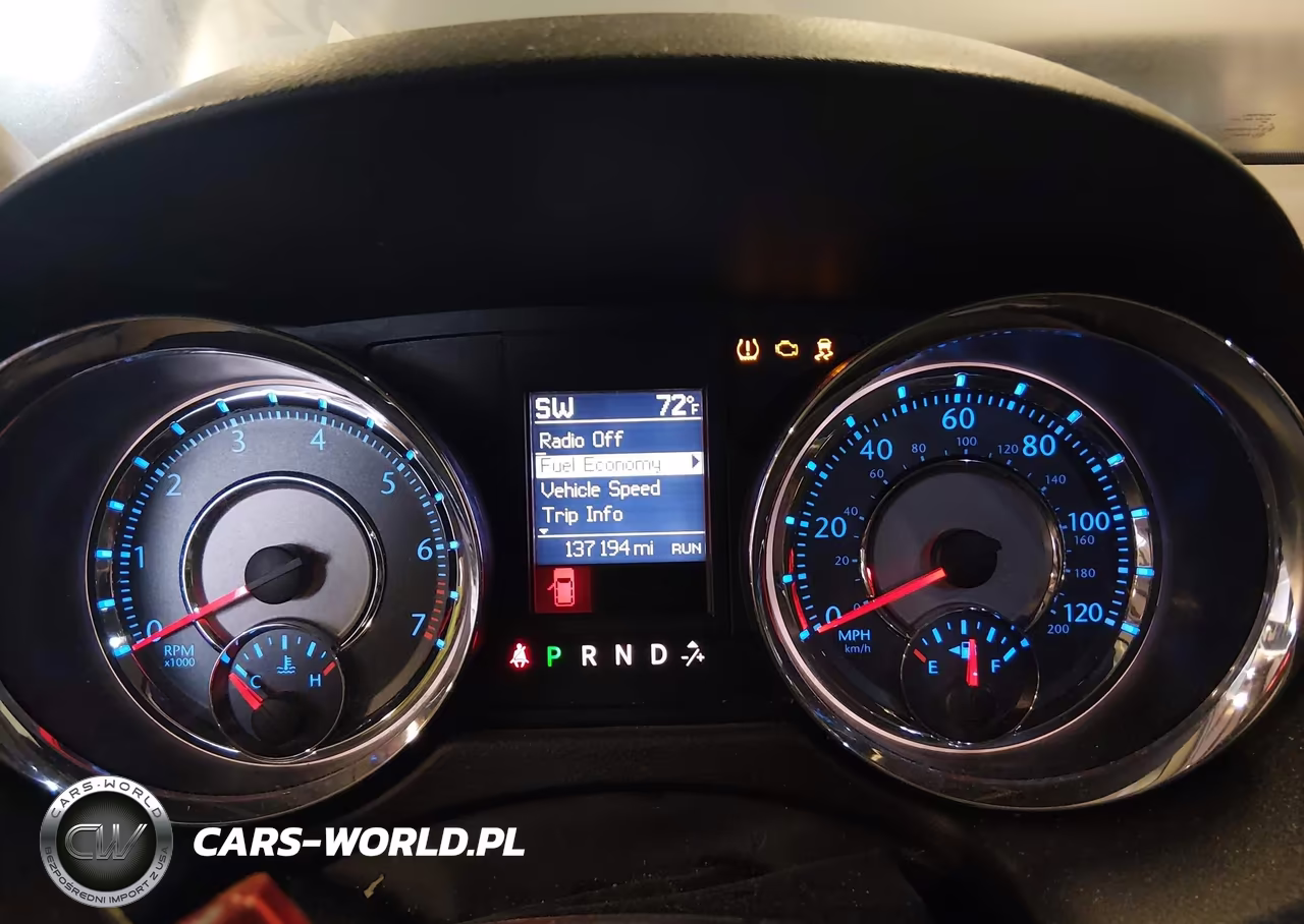 2016 Chrysler Town & Country Touring VIN:2C4RC1BG4GR252722 - 7