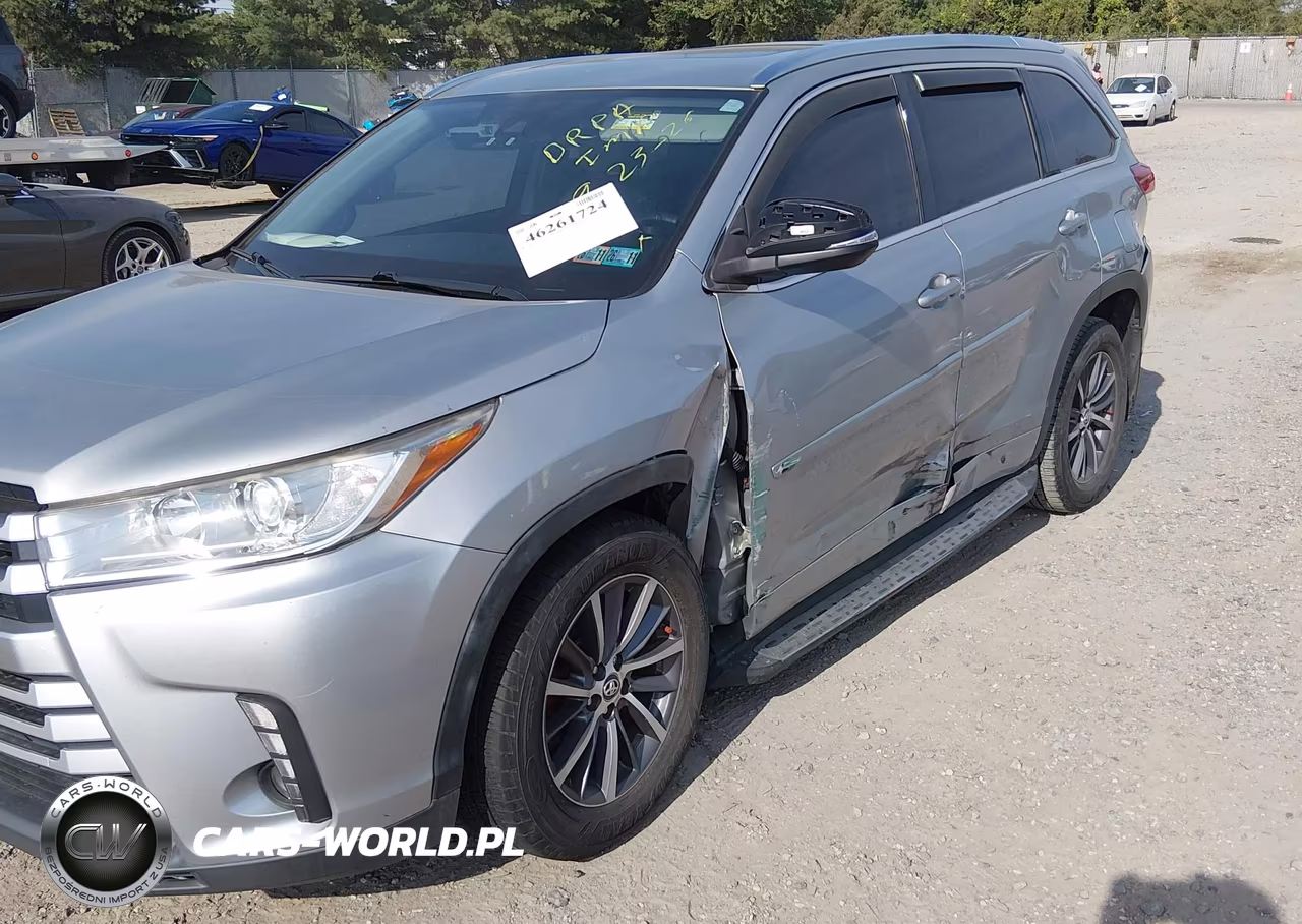 2017 Toyota Highlander Xle VIN:5TDJZRFH3HS390631 - 16