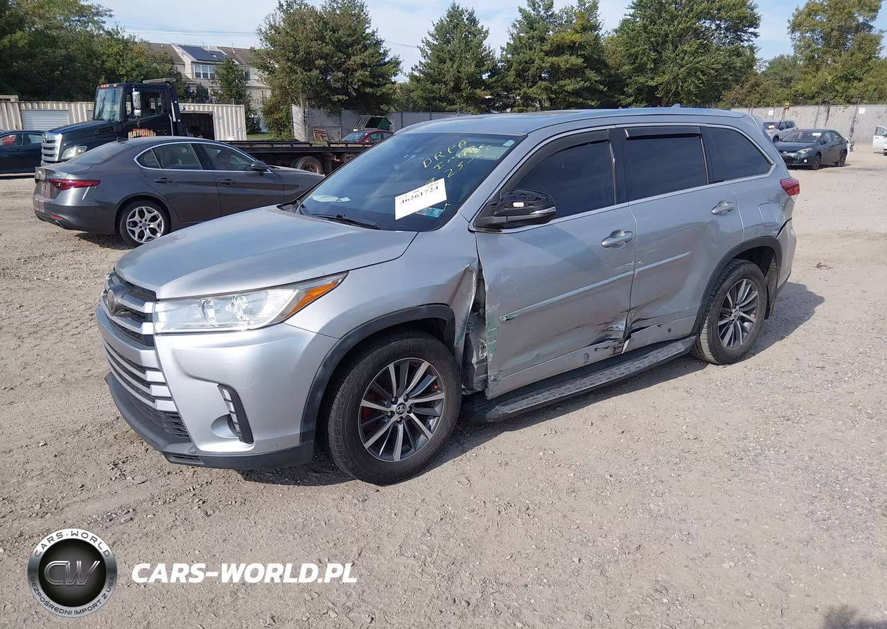 2017 Toyota Highlander Xle VIN:5TDJZRFH3HS390631 - 2
