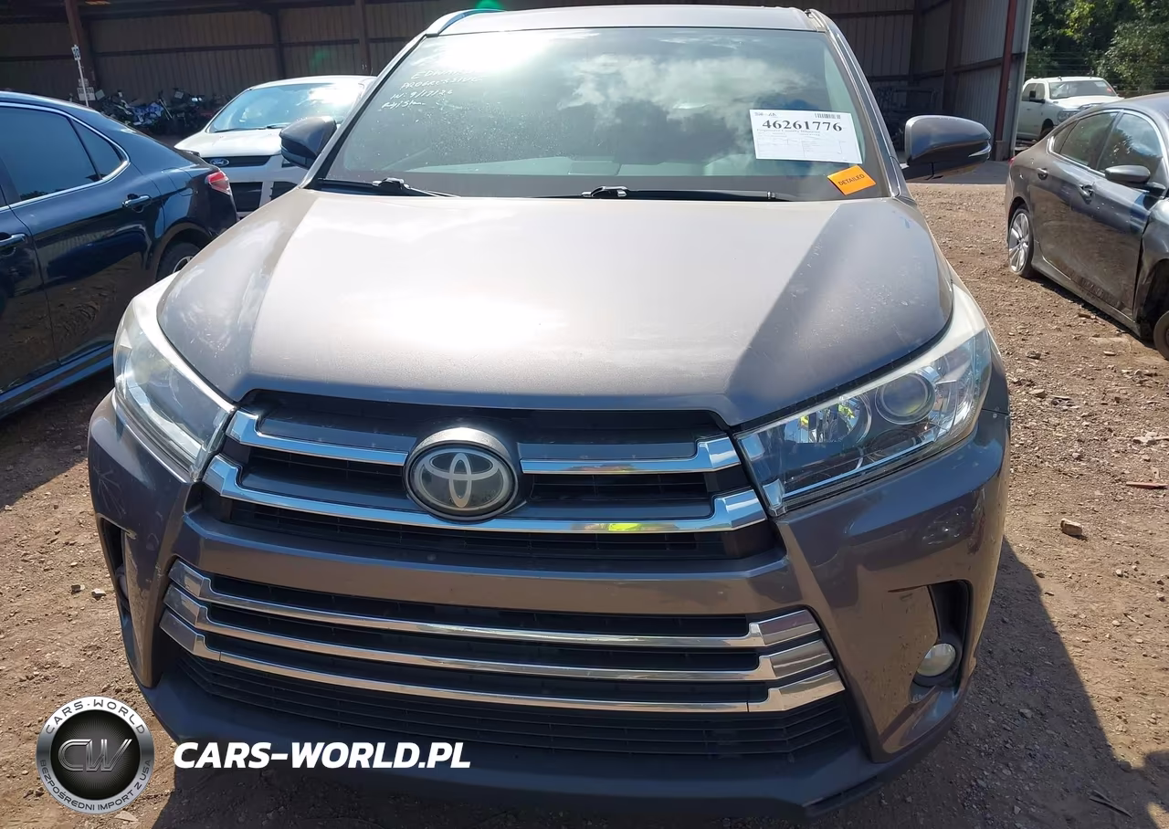 2017 Toyota Highlander Limited VIN:5TDYZRFH7HS210436 - 12