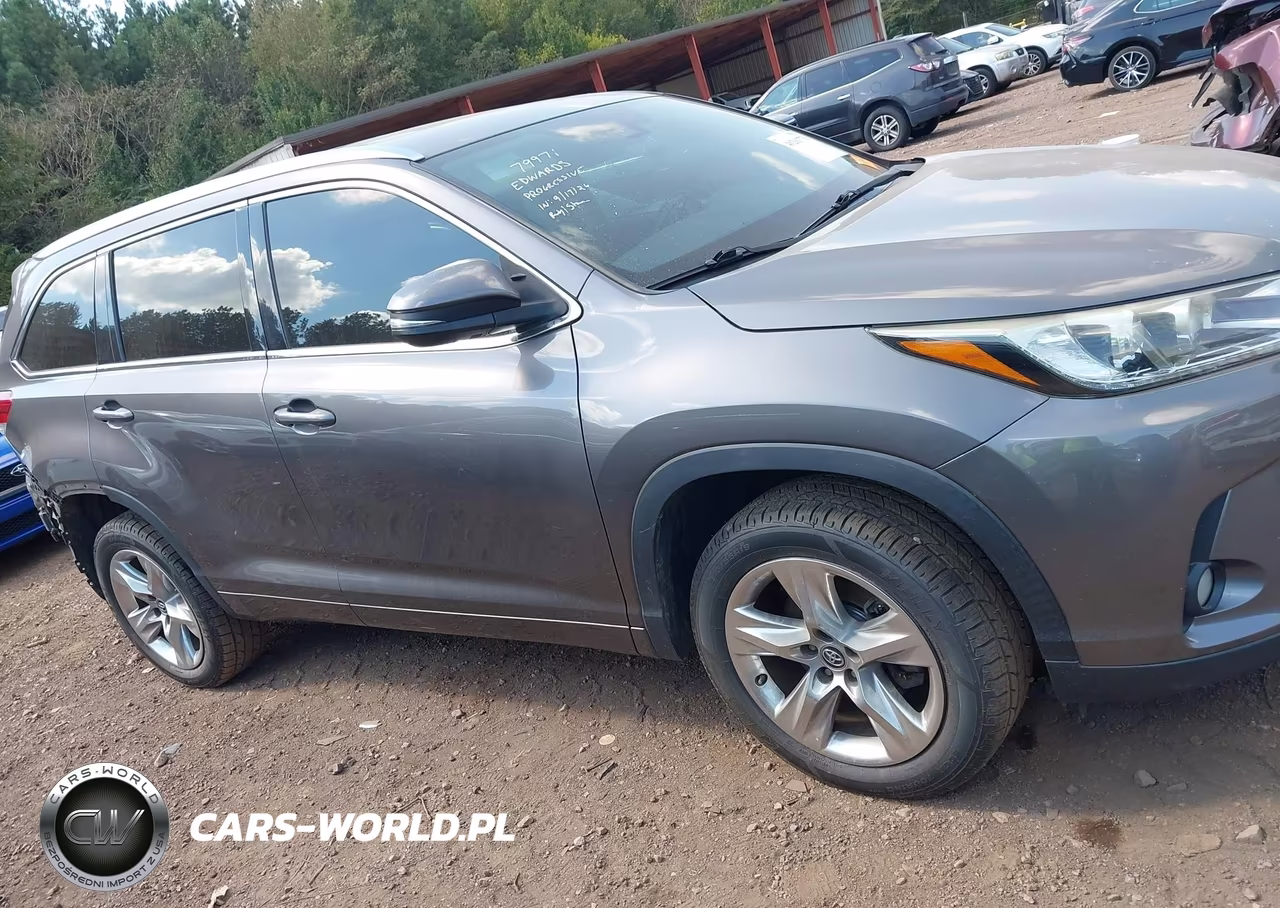 2017 Toyota Highlander Limited VIN:5TDYZRFH7HS210436 - 13