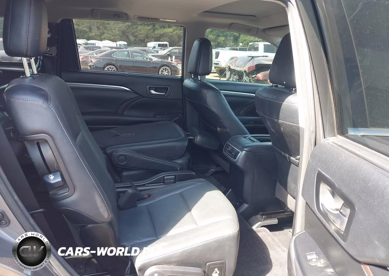 2017 Toyota Highlander Limited VIN:5TDYZRFH7HS210436 - 8
