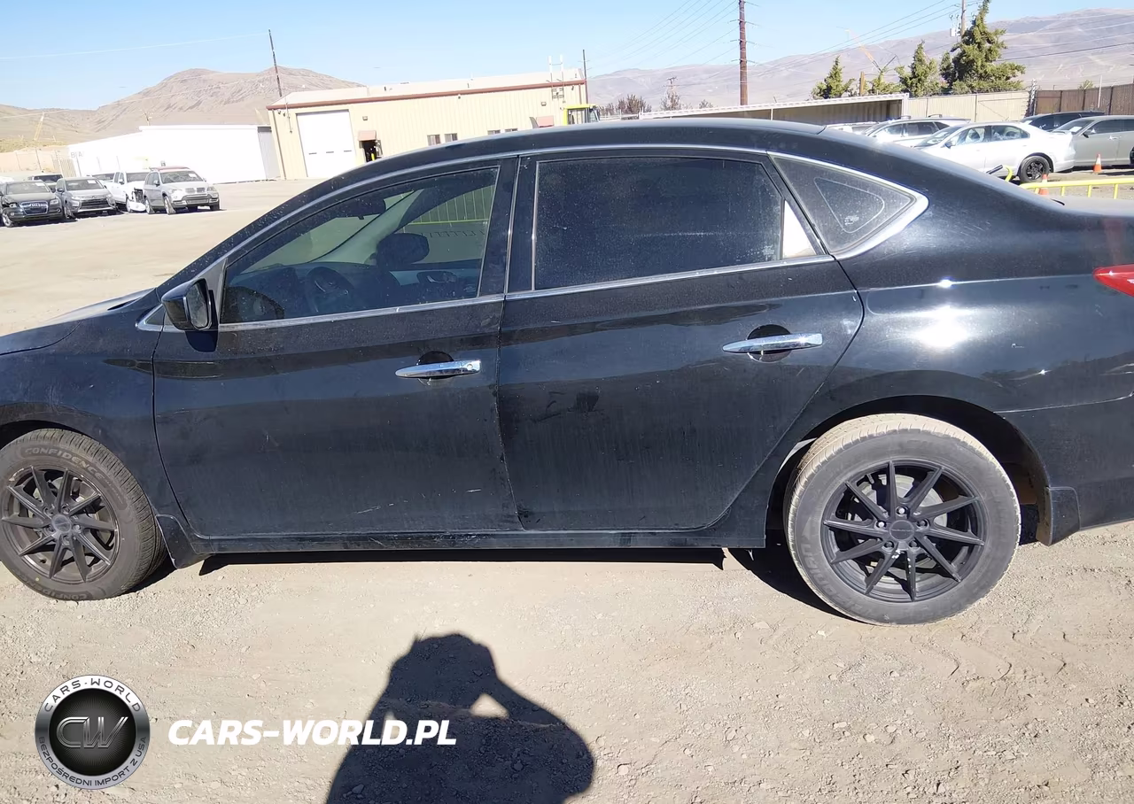 2018 Nissan Sentra S VIN:3N1AB7AP9JY208262 - 14