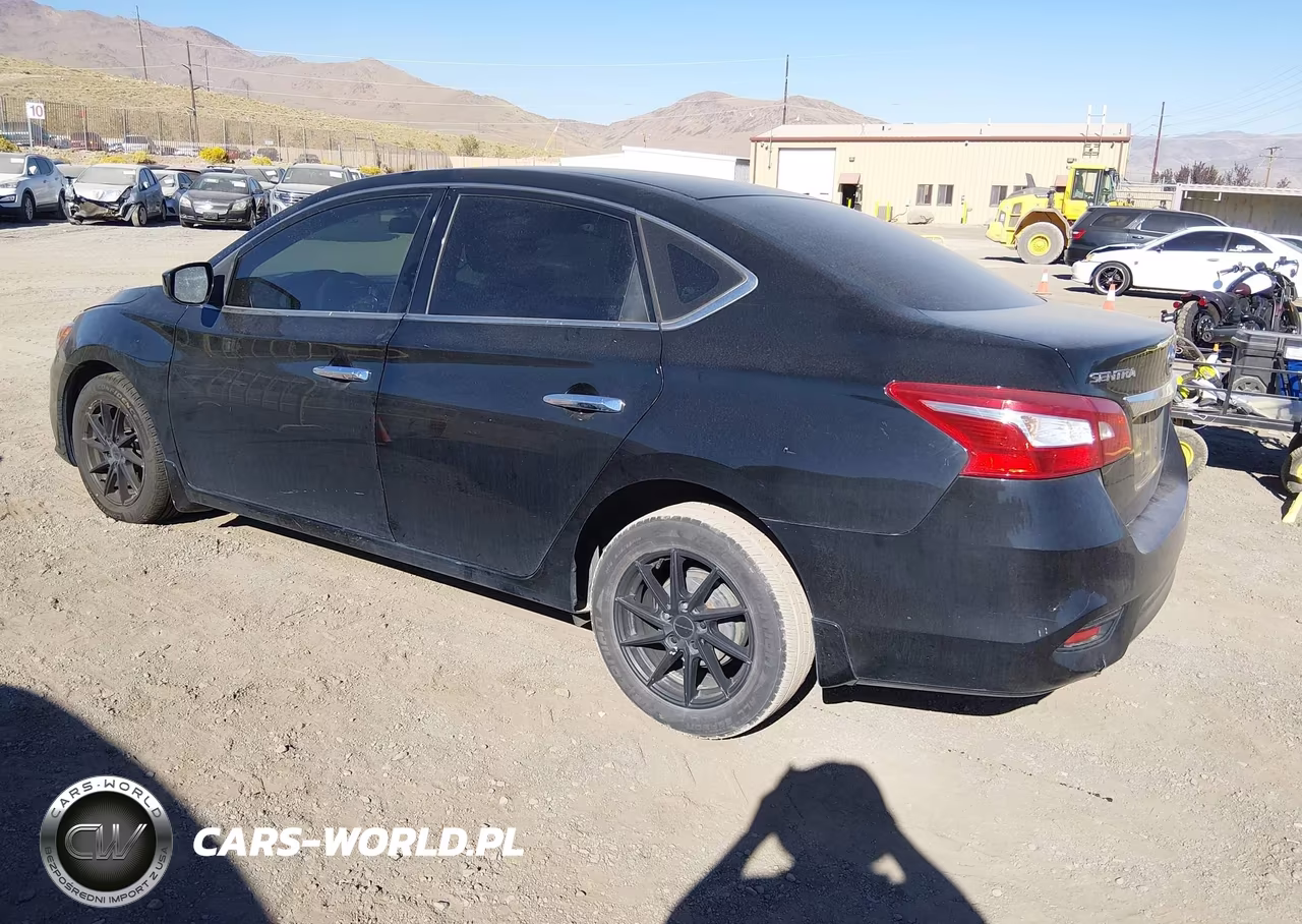 2018 Nissan Sentra S VIN:3N1AB7AP9JY208262 - 3