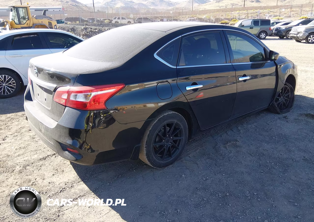 2018 Nissan Sentra S VIN:3N1AB7AP9JY208262 - 4