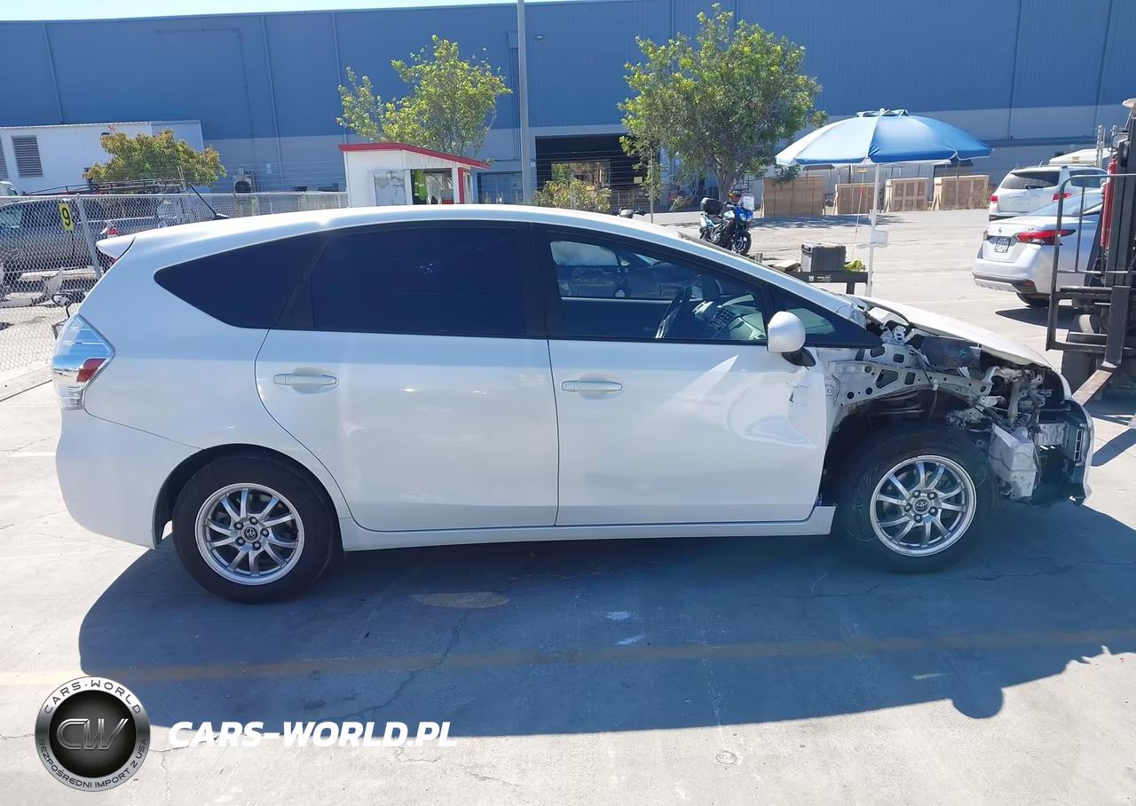 2014 Toyota Prius V Two VIN:JTDZN3EU4EJ004172 - 14