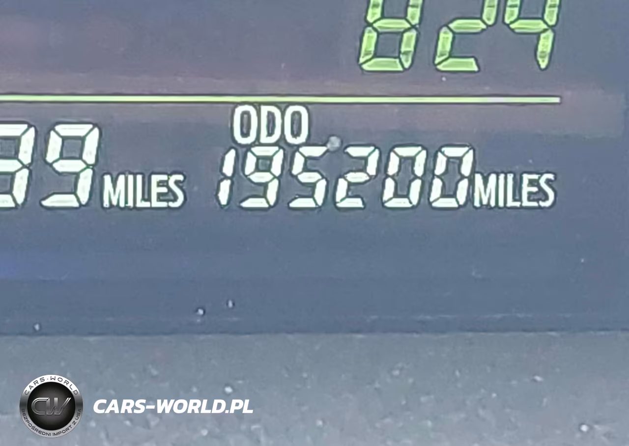 2014 Toyota Prius V Two VIN:JTDZN3EU4EJ004172 - 16