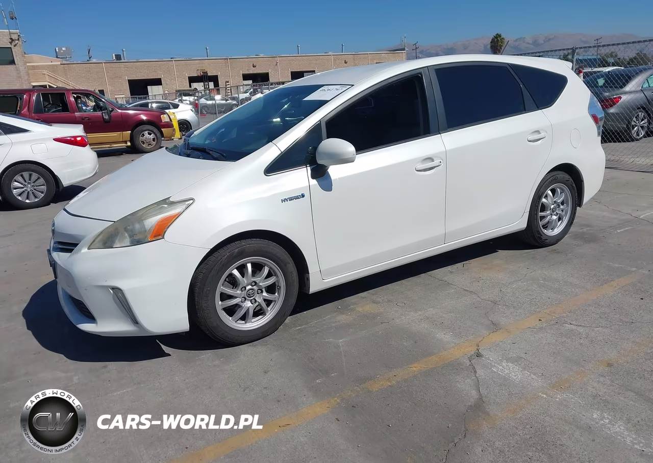 2014 Toyota Prius V Two VIN:JTDZN3EU4EJ004172 - 2