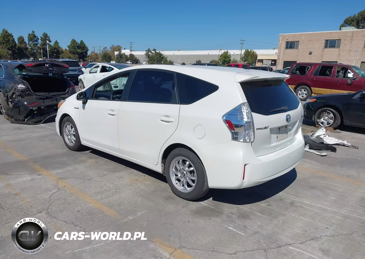 2014 Toyota Prius V Two VIN:JTDZN3EU4EJ004172 - 3