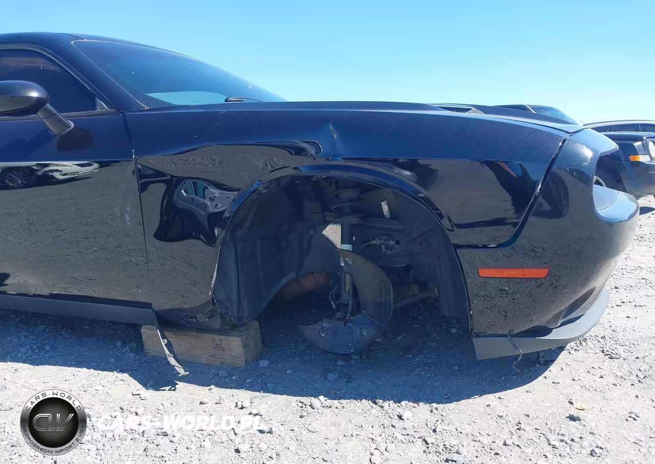 2015 Dodge Challenger Sxt VIN:2C3CDZAGXFH850969 - 6