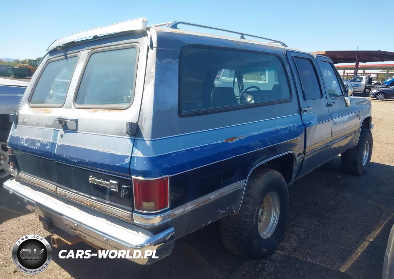 1988 Chevrolet Suburban V10 VIN:1GNEV16K2JF190539 - 4