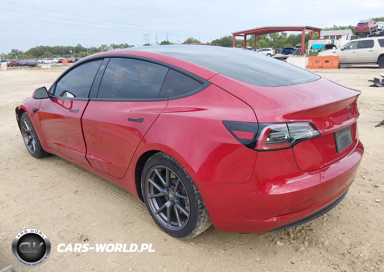 2021 Tesla Model 3 Standard Range Plus Rear-Wheel Drive VIN:5YJ3E1EA6MF026728 - 3