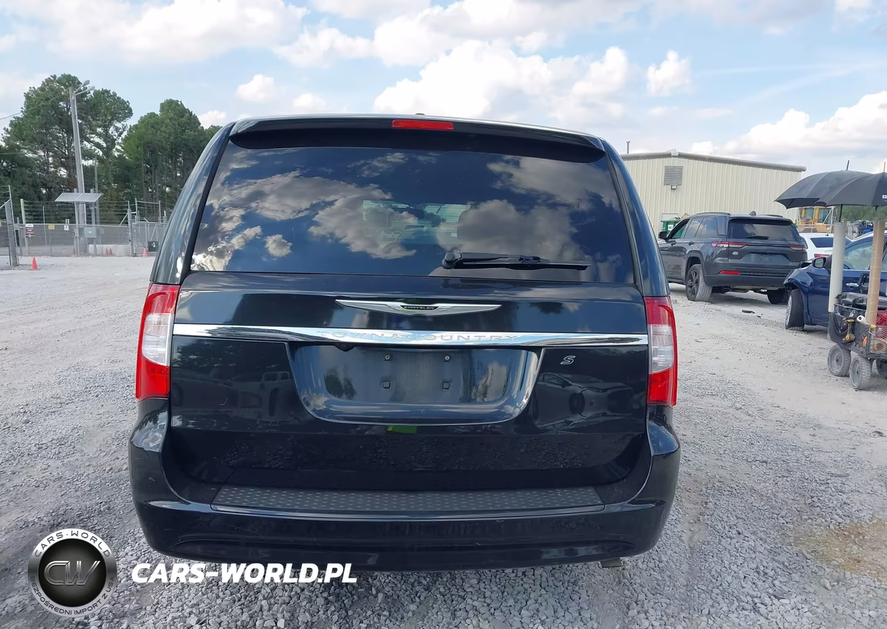 2016 Chrysler Town & Country S VIN:2C4RC1HG7GR120237 - 16