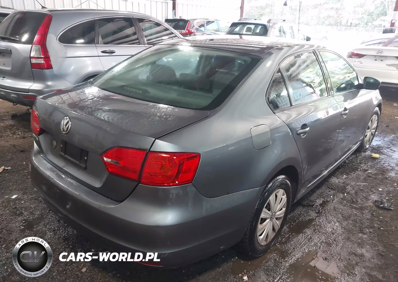 2013 Volkswagen Jetta 2.0L S VIN:3VW1K7AJ1DM285452 - 4