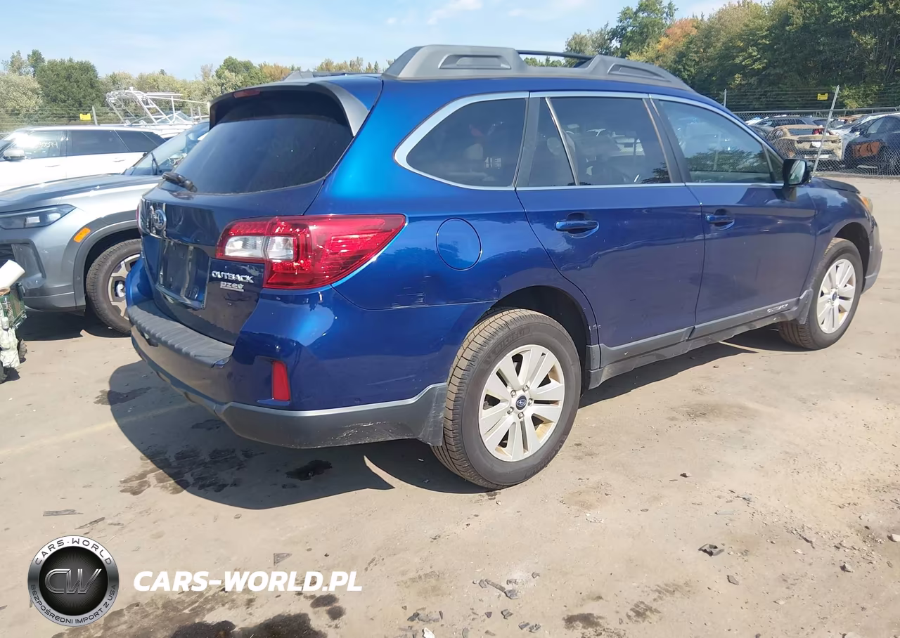 2015 Subaru Outback 2.5I Premium VIN:4S4BSAFC6F3346664 - 4
