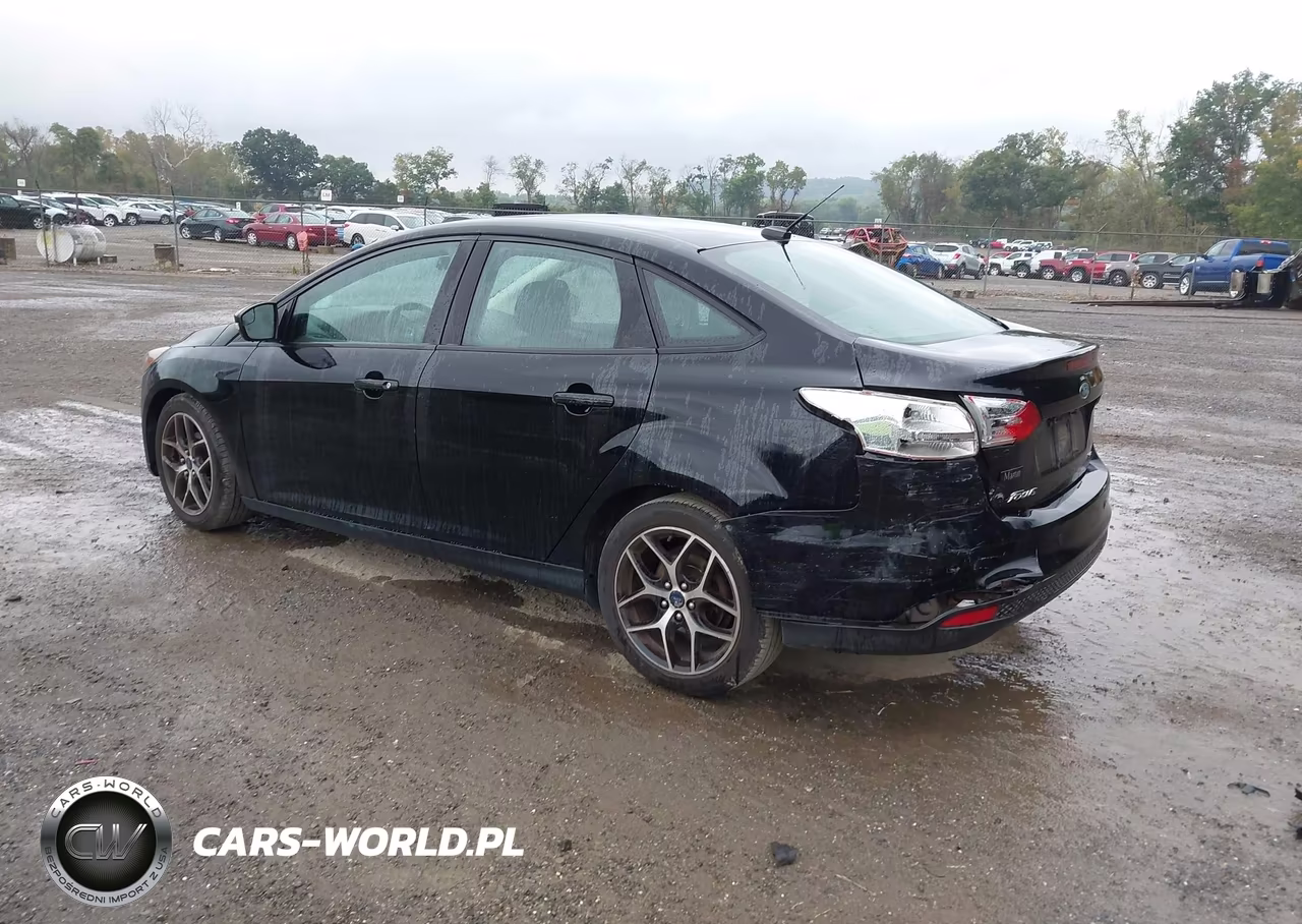 2017 Ford Focus Sel VIN:1FADP3H24HL270305 - 3