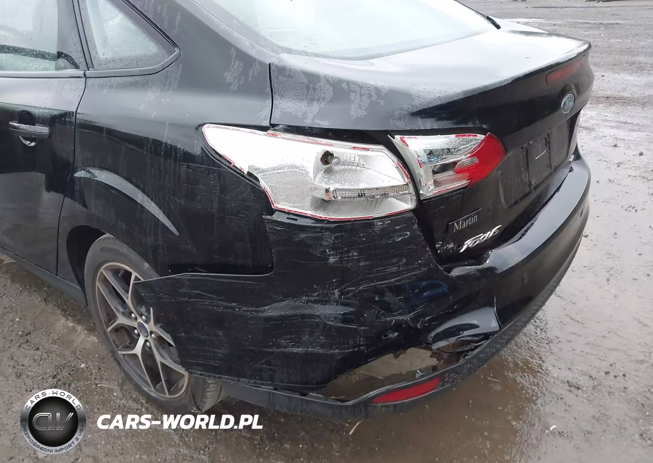 2017 Ford Focus Sel VIN:1FADP3H24HL270305 - 6