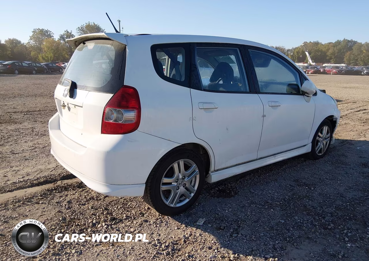 2007 Honda Fit Sport VIN:JHMGD38617S012684 - 4