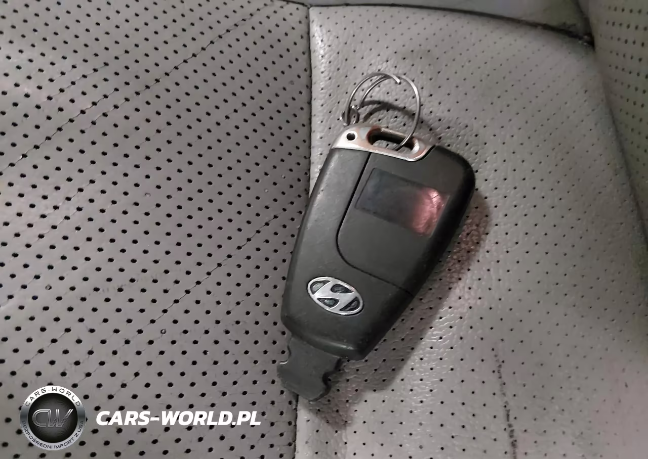 2012 Hyundai Veracruz Limited VIN:KM8NU4CC8CU195930 - 11