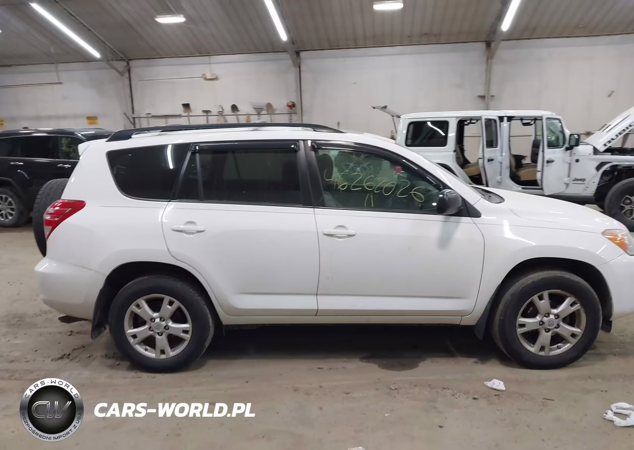 2011 Toyota Rav4 VIN:2T3BF4DV1BW163680 - 13