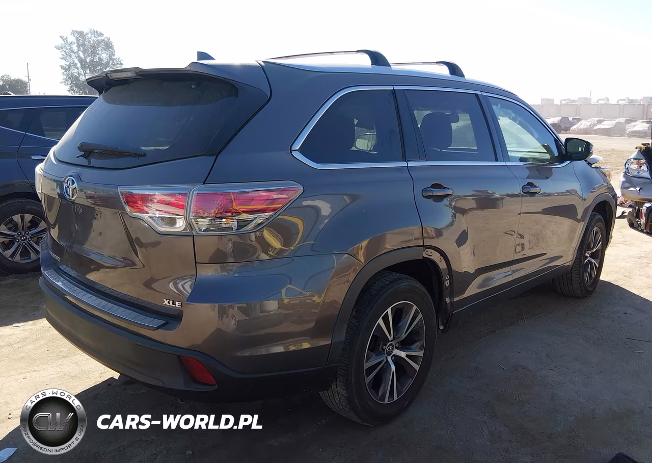 2016 Toyota Highlander Xle V6 VIN:5TDKKRFH1GS501118 - 4