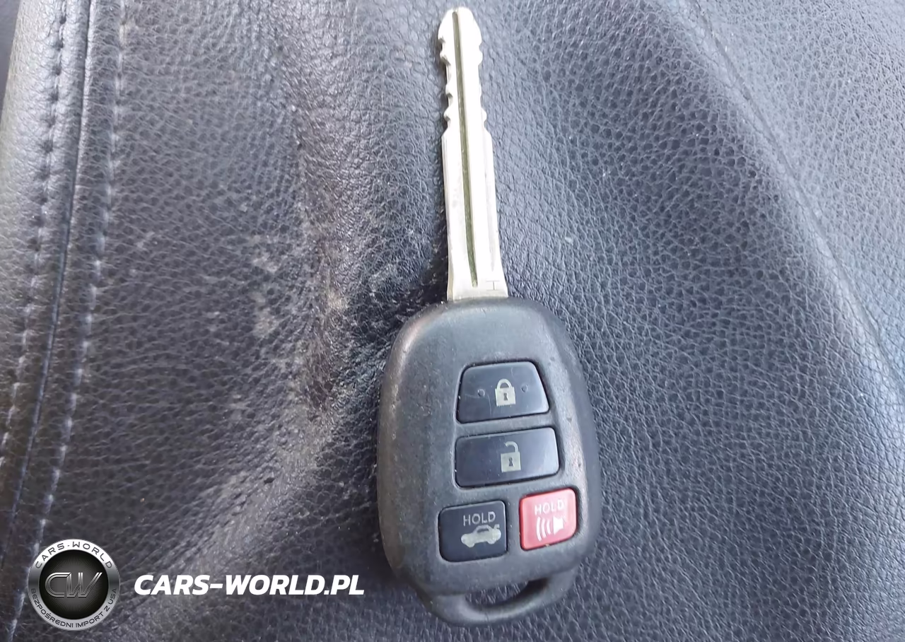 2015 Toyota Camry Le VIN:4T1BF1FK9FU940820 - 11
