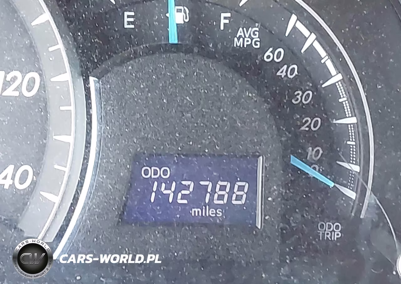 2015 Toyota Camry Le VIN:4T1BF1FK9FU940820 - 16