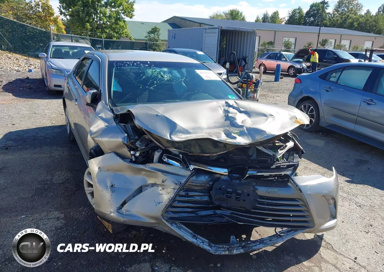 2015 Toyota Camry Le VIN:4T1BF1FK9FU940820 - 6