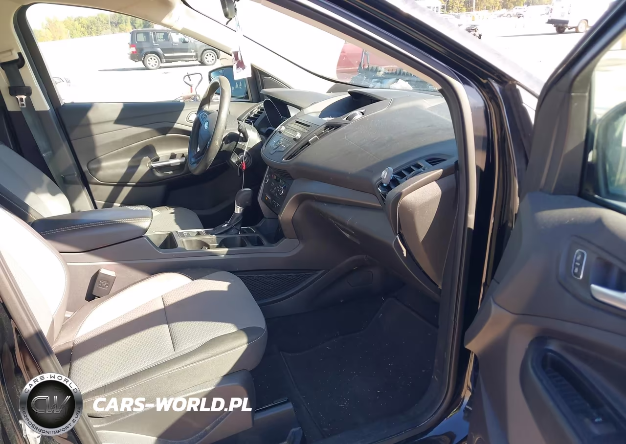 2017 Ford Escape Se VIN:1FMCU0GD1HUB20965 - 5