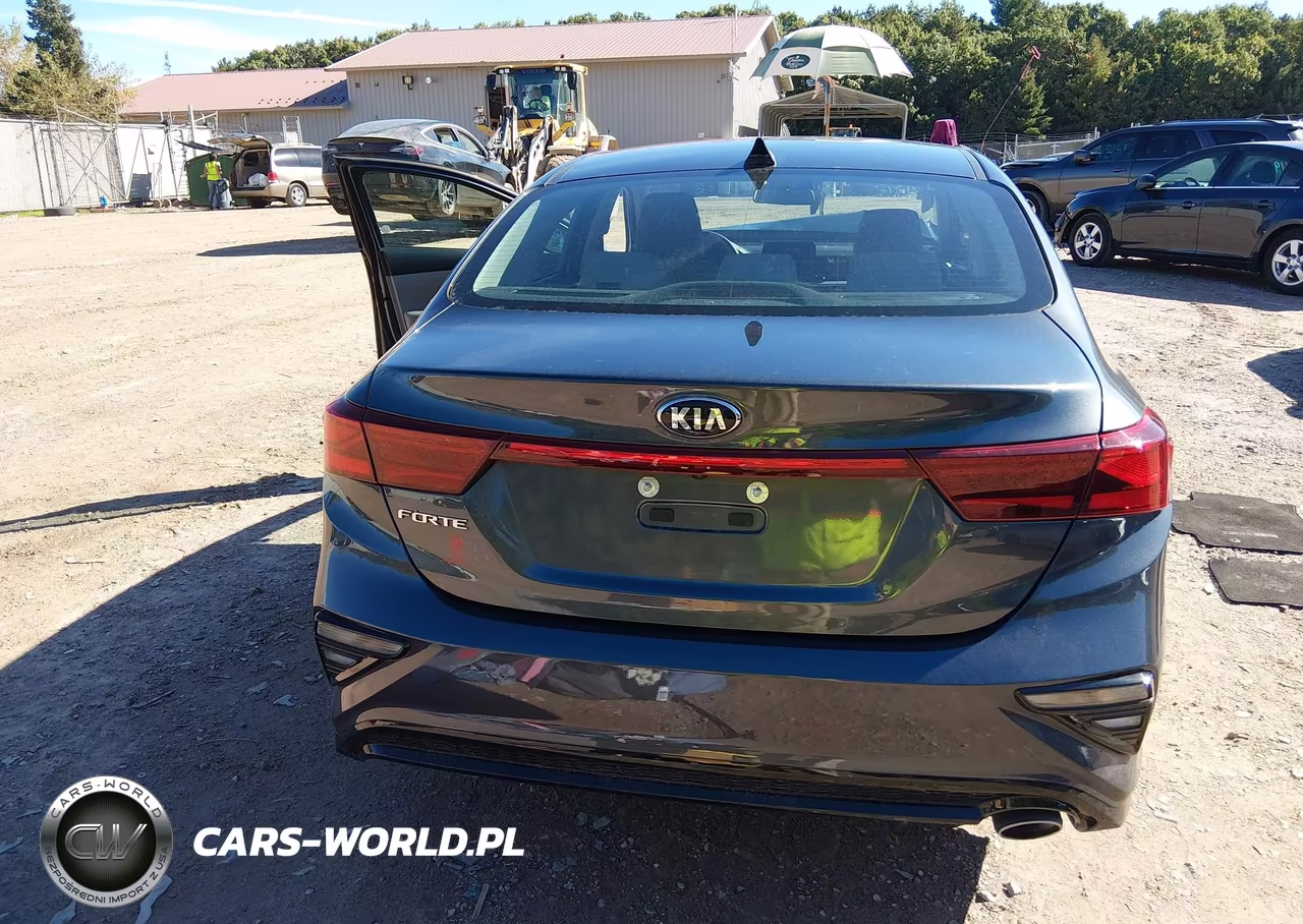 2021 Kia Forte Lxs VIN:3KPF24AD4ME303857 - 16