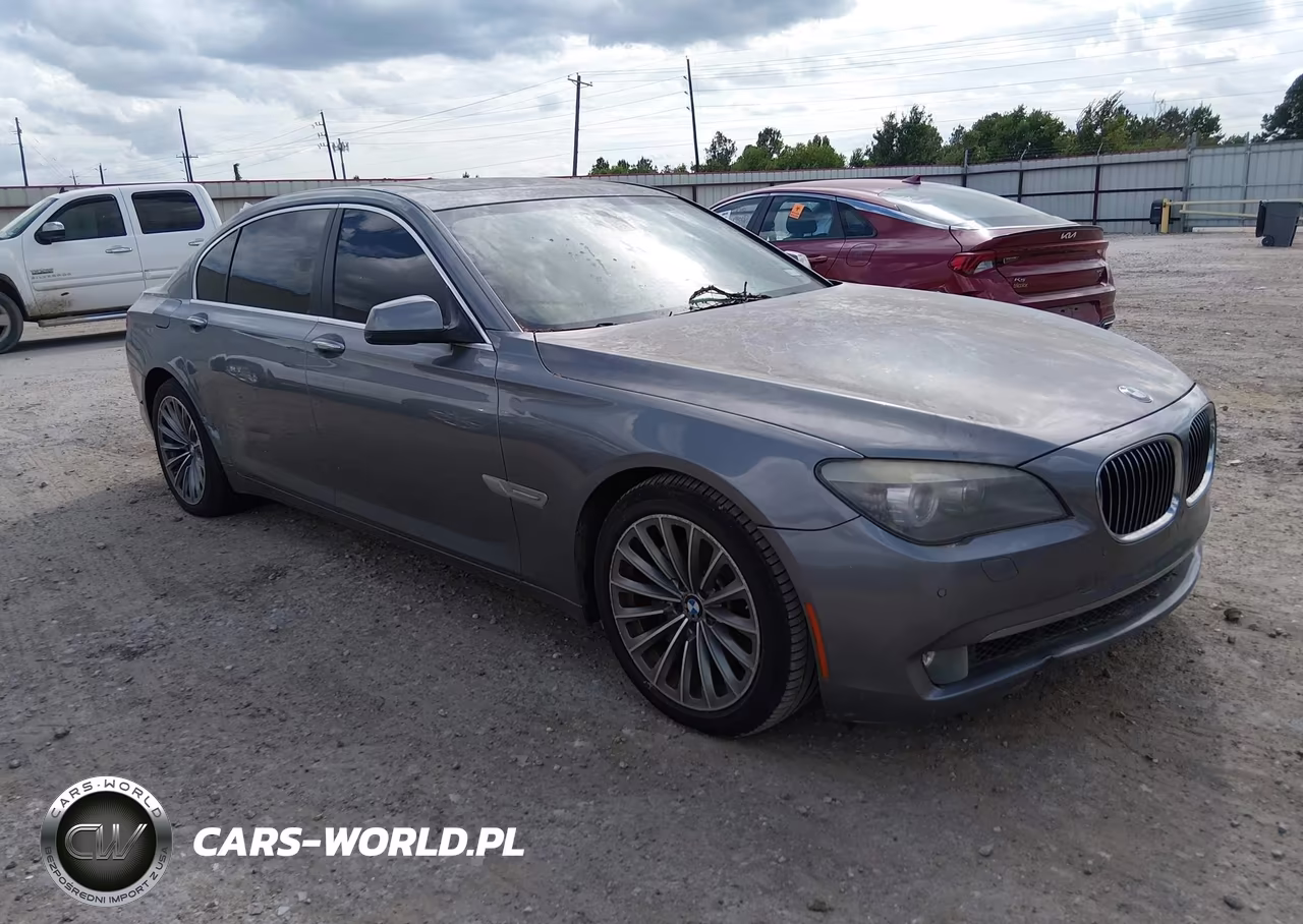 2012 BMW 740Li