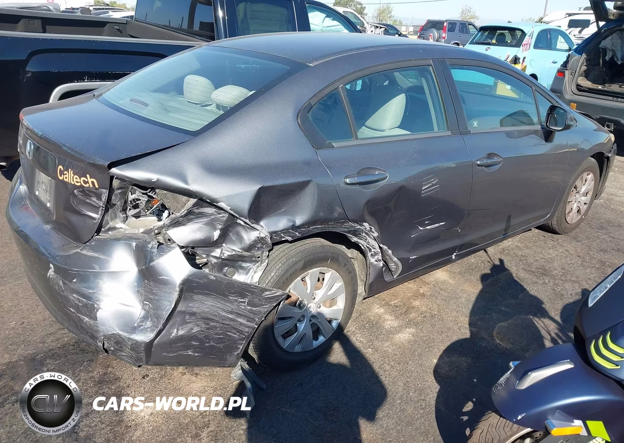 2012 Honda Civic Lx VIN:19XFB2F55CE310384 - 4