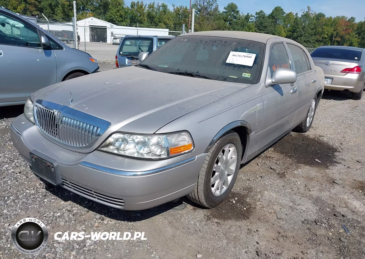 2010 Lincoln Town Car Signature Limited VIN:2LNBL8CVXAX616681 - 2