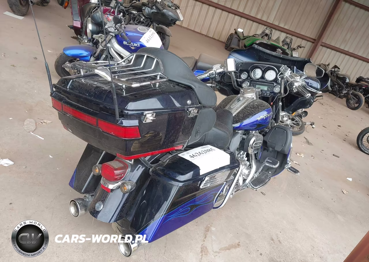 2011 Harley-Davidson Flhtcuse6 VIN:1HD1PR814BB960218 - 4