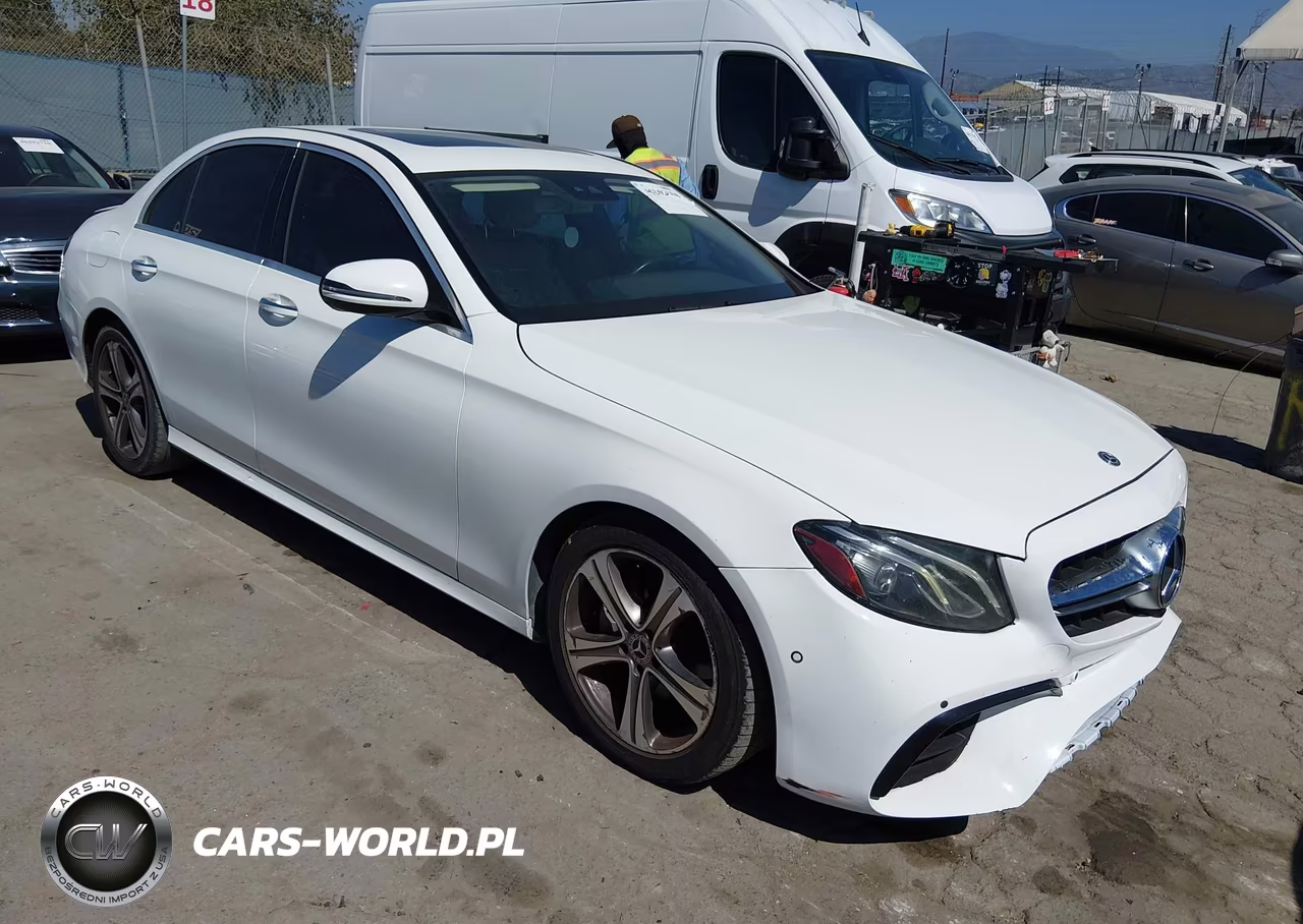 2018 Mercedes-Benz E 300 VIN:WDDZF4JB8JA390649 - 1