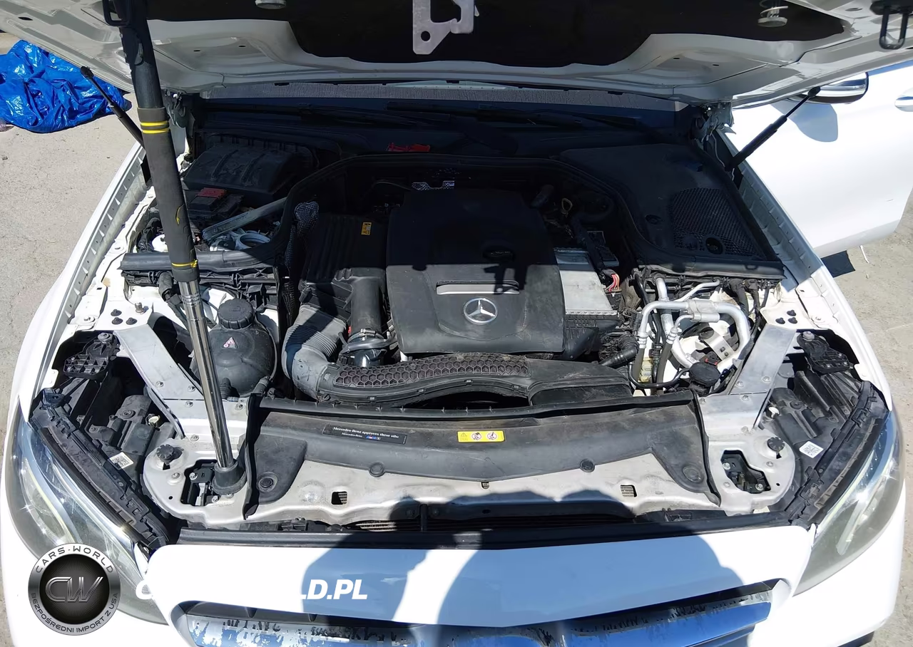 2018 Mercedes-Benz E 300 VIN:WDDZF4JB8JA390649 - 10