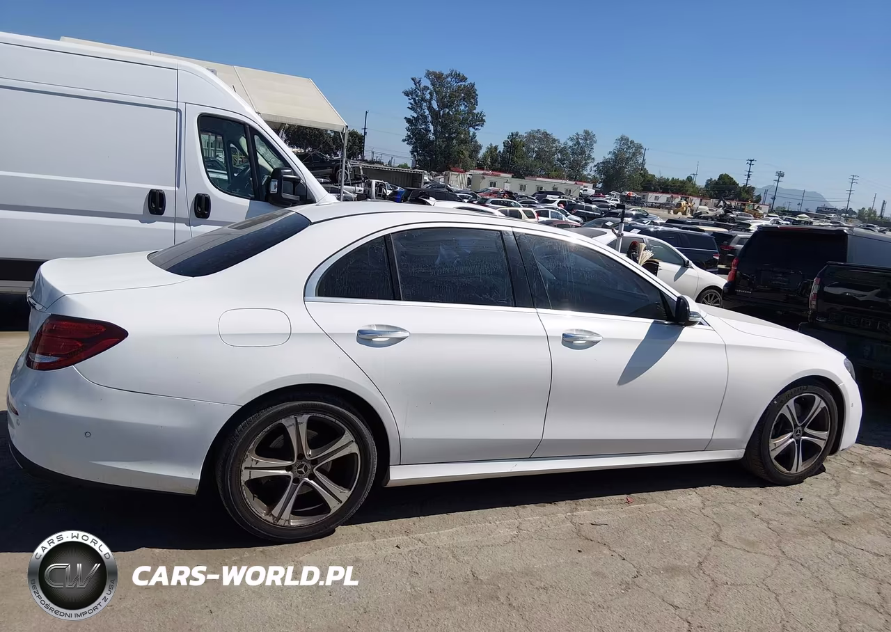 2018 Mercedes-Benz E 300 VIN:WDDZF4JB8JA390649 - 13