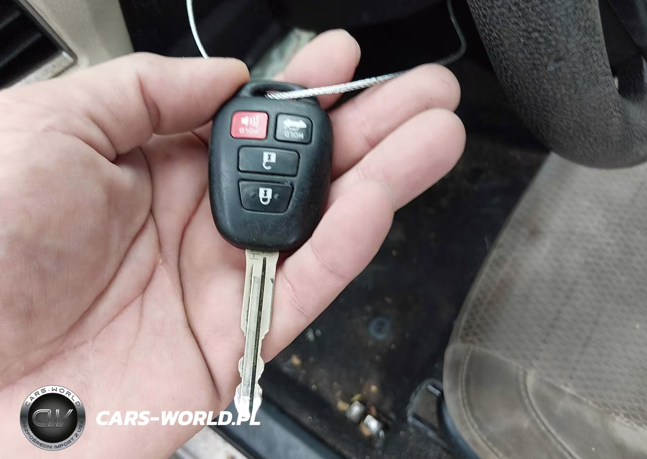 2015 Toyota Corolla Le VIN:5YFBURHE3FP348858 - 11