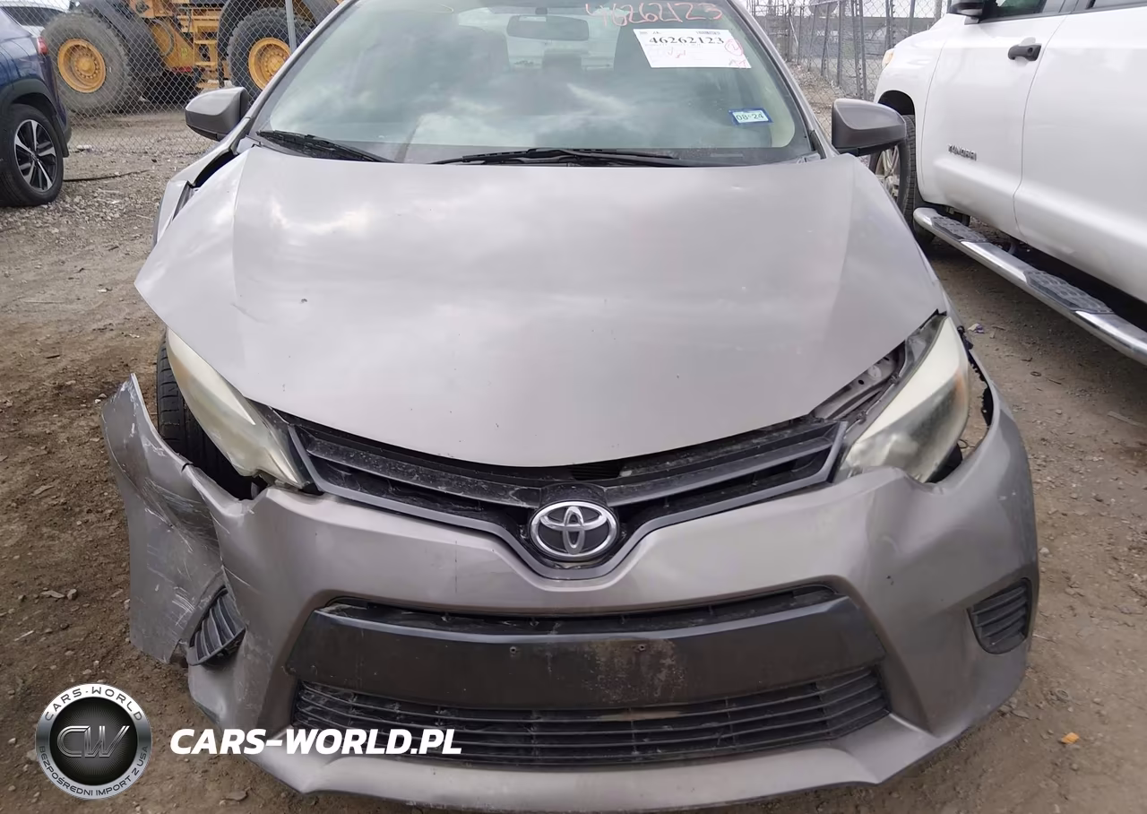 2015 Toyota Corolla Le VIN:5YFBURHE3FP348858 - 12