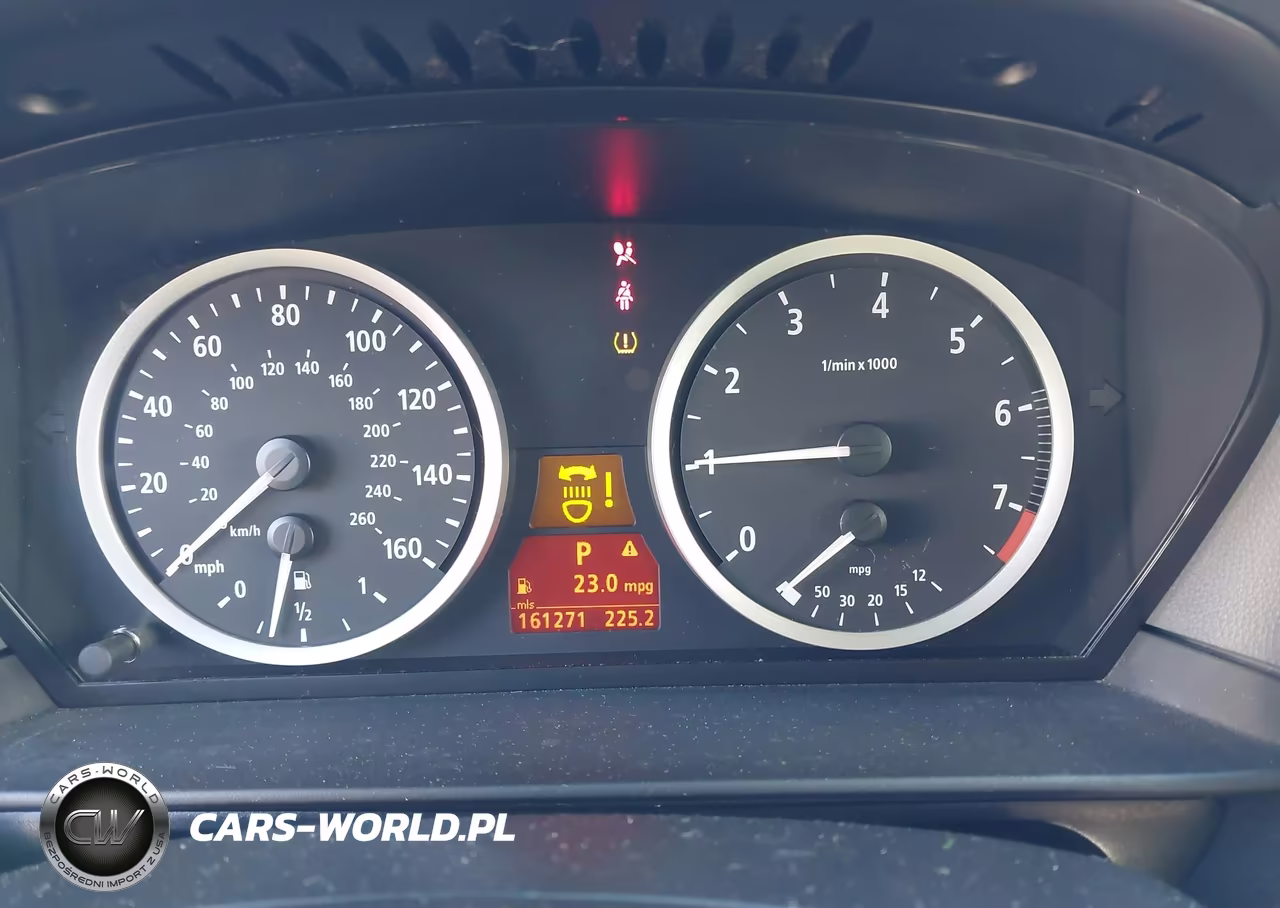 2006 BMW 530Xi VIN:WBANF73556CG67142 - 7