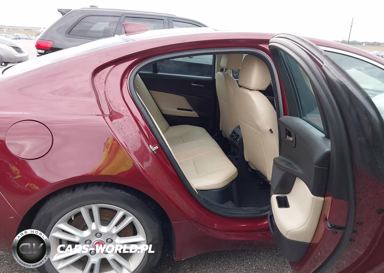 2017 Jaguar Xe 25T Premium VIN:SAJAD4BG3HA974797 - 8