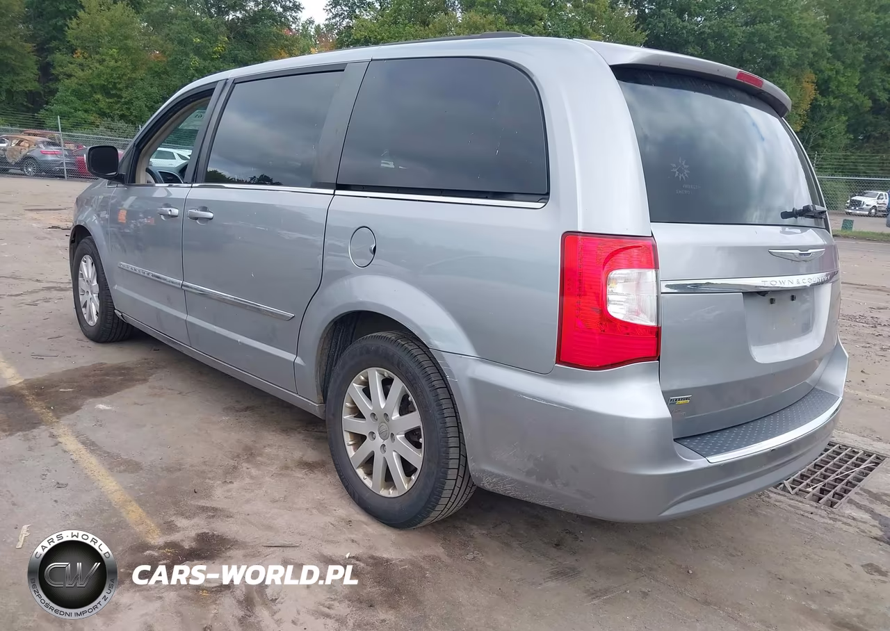 2015 Chrysler Town & Country Touring VIN:2C4RC1BG6FR739905 - 3