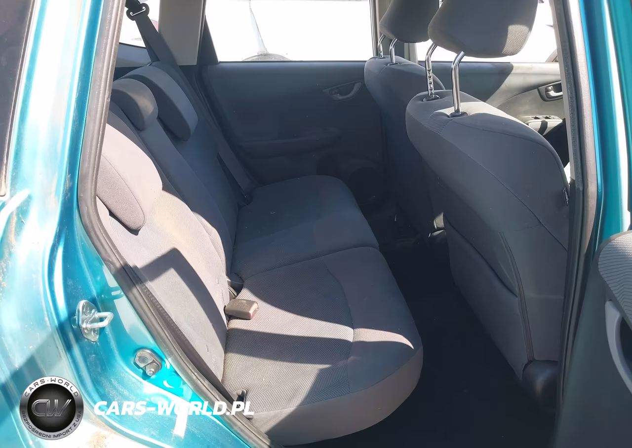 2013 Honda Fit VIN:JHMGE8H37DC034310 - 8